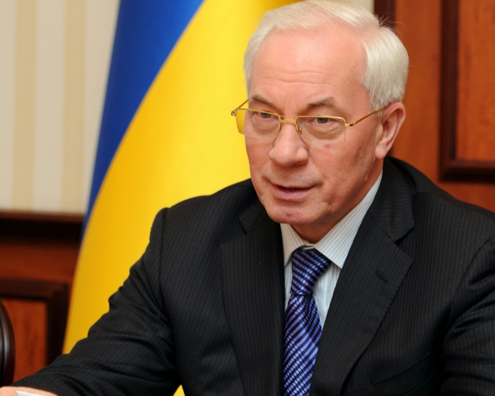 1351850570_azarov