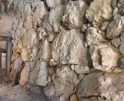 Ir-David-3700-Year-Old-Fortification-400